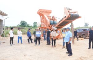Kunker di Kabaena, Bupati Bombana Burhanuddin Cek Aset Eks PT. BMR dan Tinjau Infrastruktur